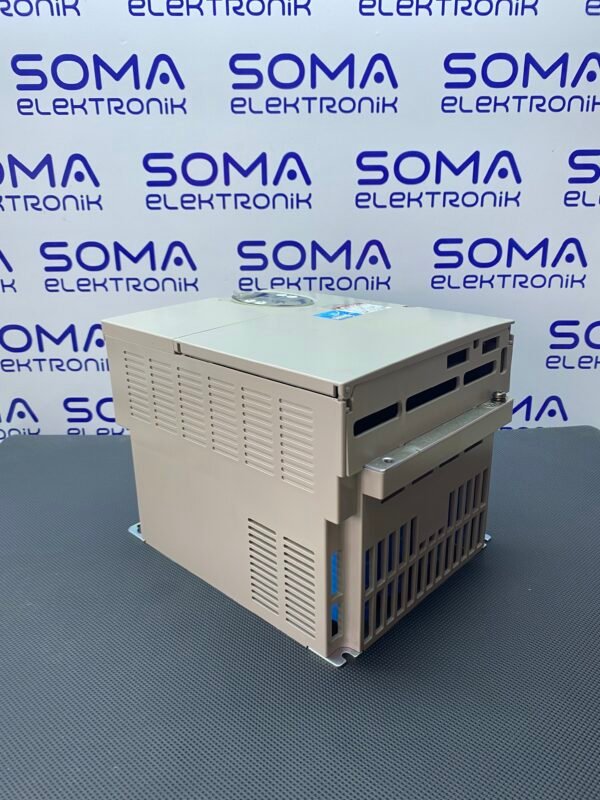 LXM05AD57N4 Schneider Electric SERVO SÜRÜCÜ 6 kW - Görsel 2