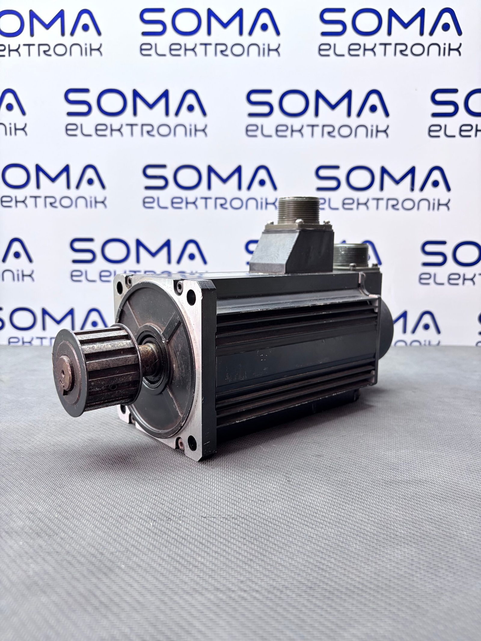 2004-RS15BA1AT3 ALLEN BRADLEY OEMAX SERVO MOTOR (FİRENLİ) 1.5 kW